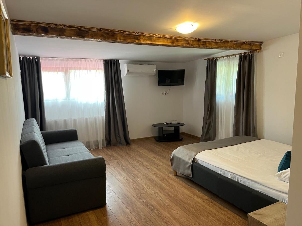 Gilgau Casa Someseana旅馆 外观 照片